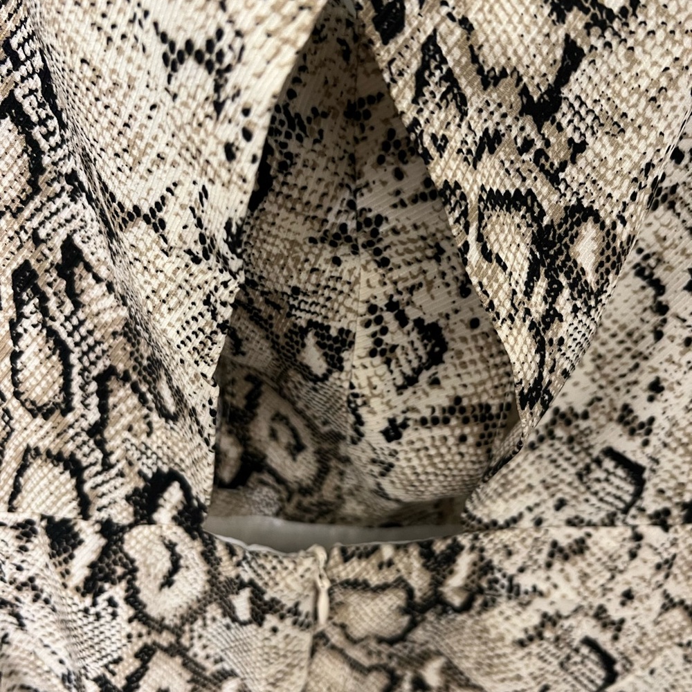 XS Nwt Stunning snakeprint maxi cutout dress by David Buffalo